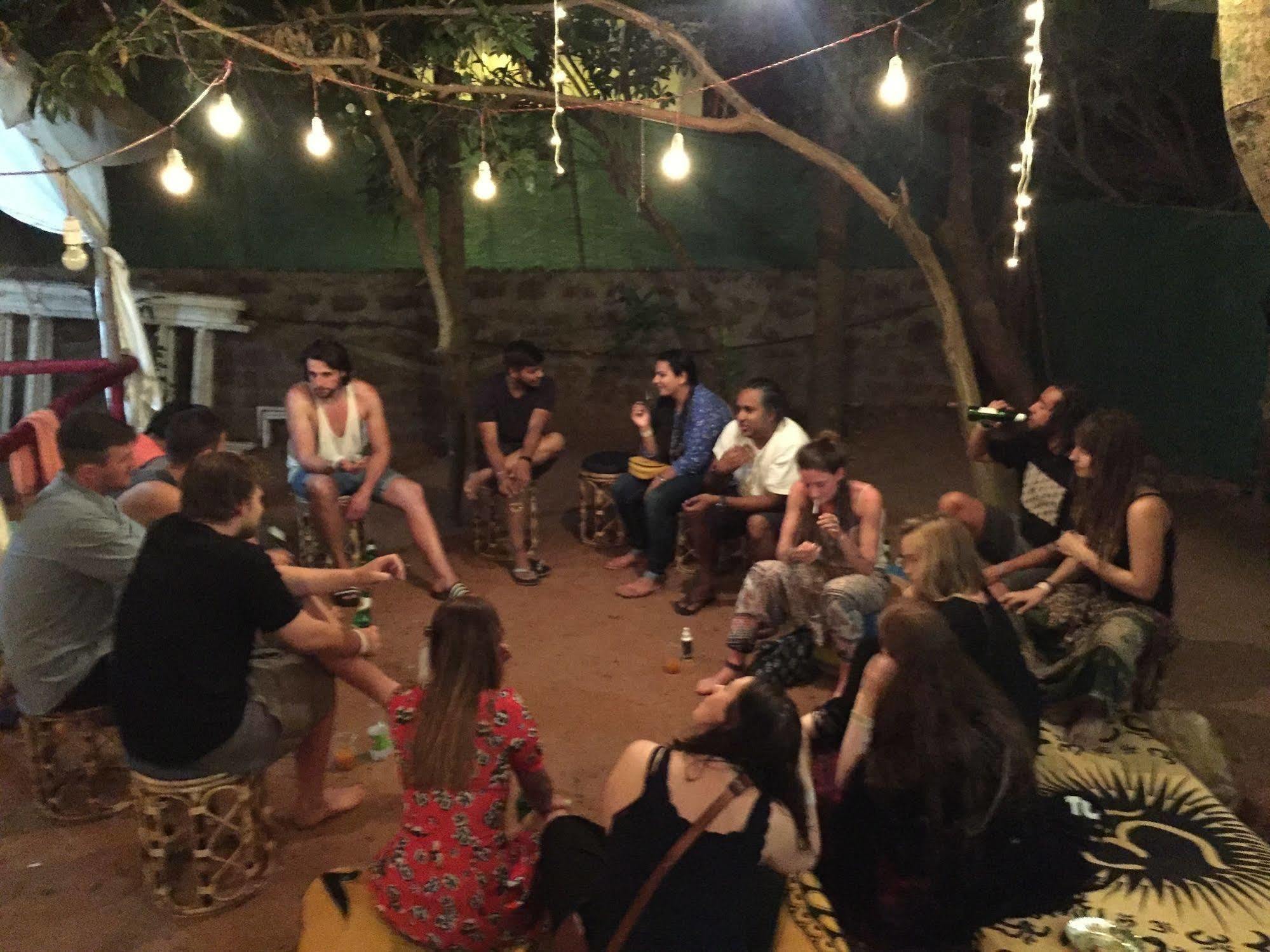 Anjuna By Roadhouse Hostels Goa Bagian luar foto