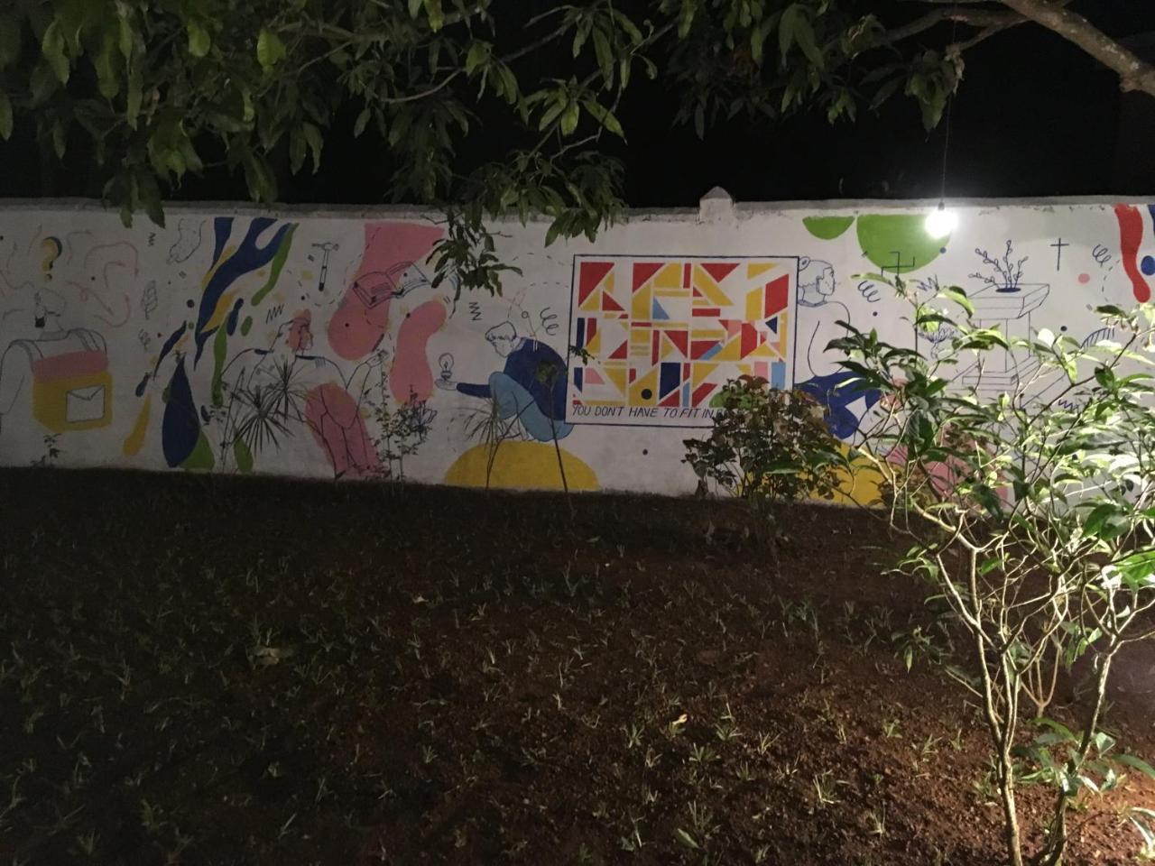 Anjuna By Roadhouse Hostels Goa Bagian luar foto